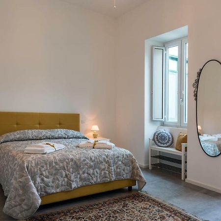 Nonna Vittoria Apartment Salerno Buitenkant foto