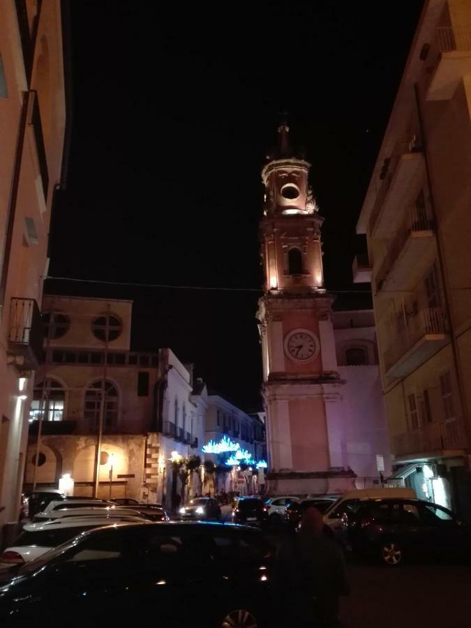 Nonna Vittoria Apartment Salerno Buitenkant foto